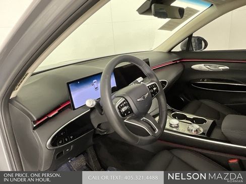 Used 2026 Genesis GV70 2.5T image 31