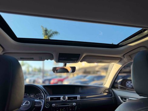 Used 2016 Lexus GS 200t RWD image 27