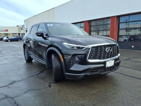 Certified 2024 INFINITI QX60 Pure image 3