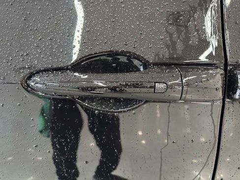 New 2026 Chrysler Pacifica Select w/ S Appearance Package image 18