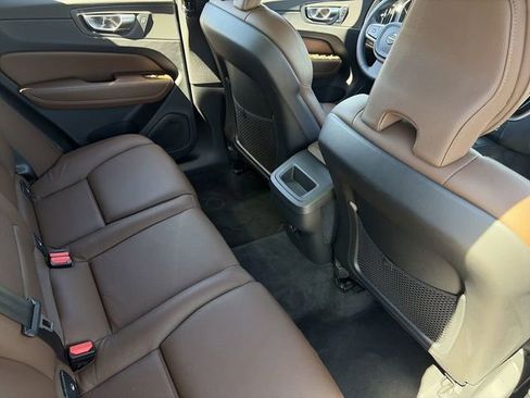 Certified 2023 Volvo XC60 B5 Plus image 16