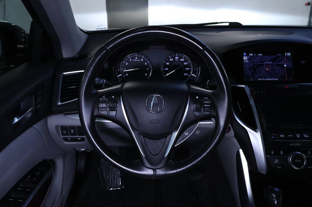 Used 2016 Acura TLX w/ Technology Package FWD image 18