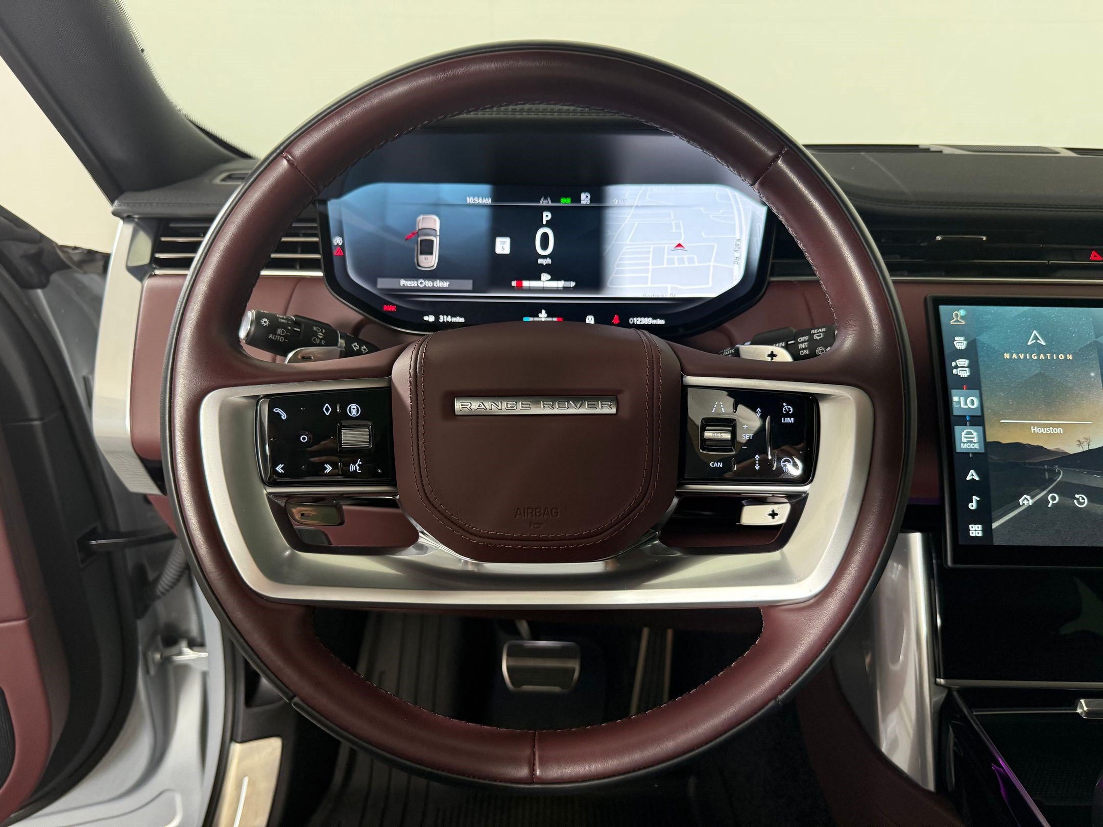 Certified 2025 Land Rover Range Rover SE AWD/4WD image 10