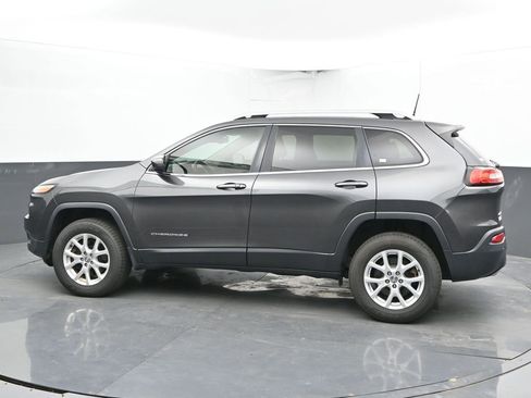 Used 2016 Jeep Cherokee Latitude w/ Comfort/Convenience Group AWD/4WD image 8