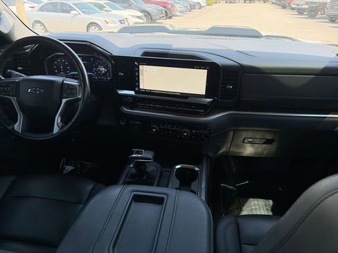 Used 2022 Chevrolet Silverado 1500 LT Trail Boss w/ LT Trail Boss Premium Package image 11