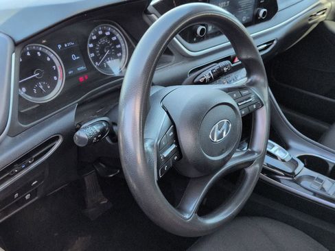 Used 2021 Hyundai Sonata SE image 2