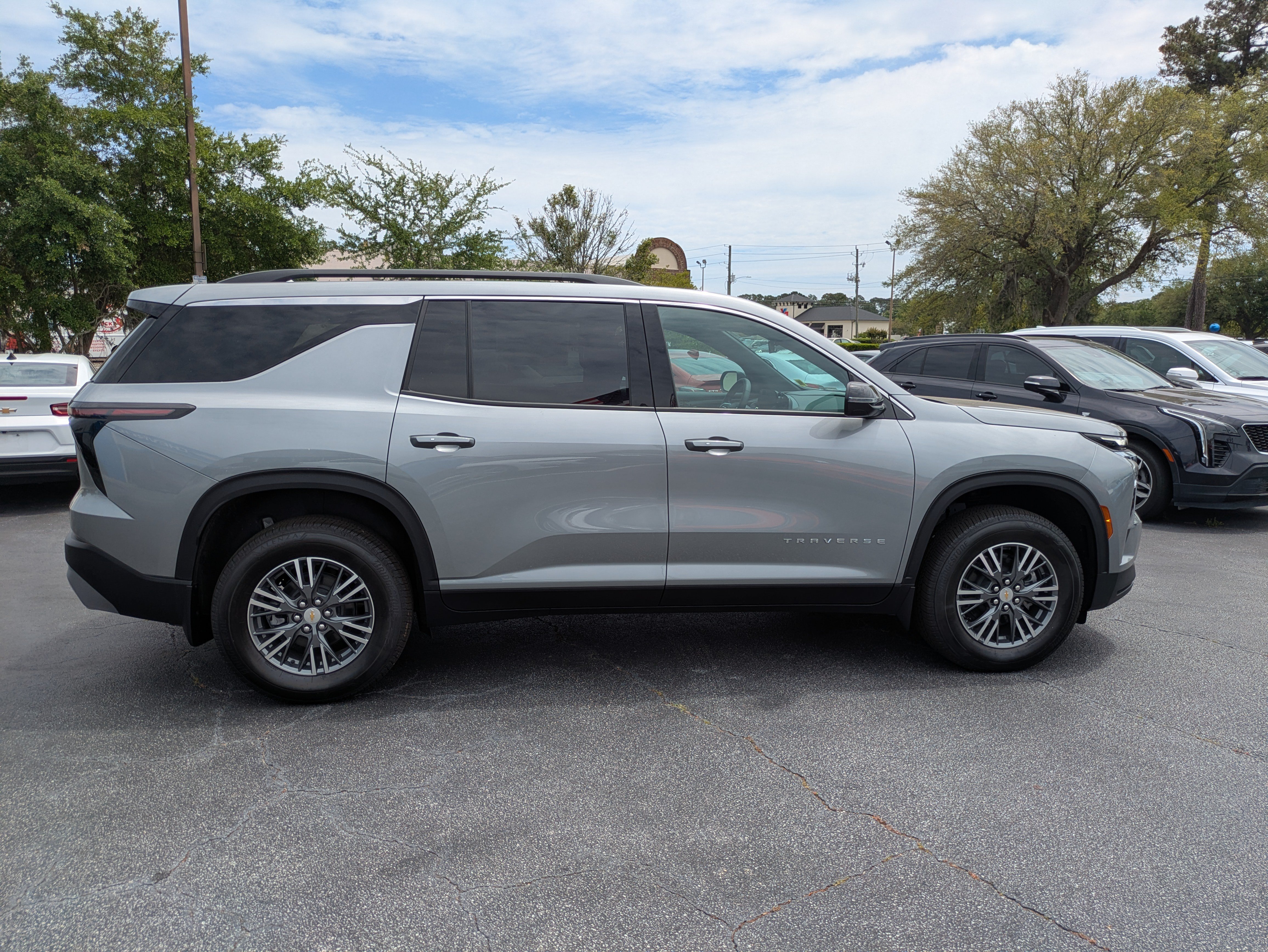 New 2026 Chevrolet Traverse LT FWD image 26