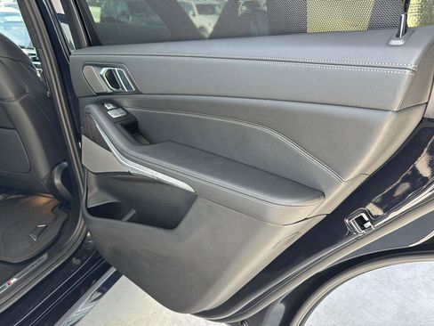 Certified 2023 BMW X7 xDrive40i w/ M Sport Package image 13