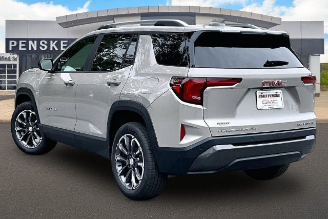 New 2027 GMC Terrain Elevation w/ Elevation Premium Package AWD/4WD image 3