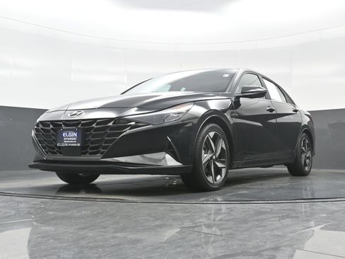 Used 2023 Hyundai Elantra Limited image 26