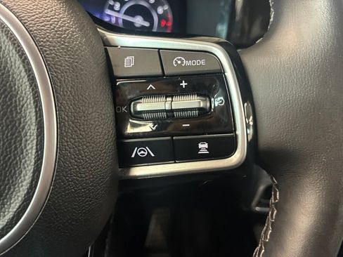 Certified 2023 Kia Sorento SX AWD/4WD image 17