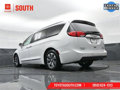 Used 2018 Chrysler Pacifica Limited w/ Advanced Safetytec Group image 72