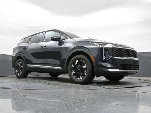 Used 2026 Kia Sportage LX AWD/4WD image 43