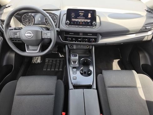 Used 2025 Nissan Rogue SV FWD image 5