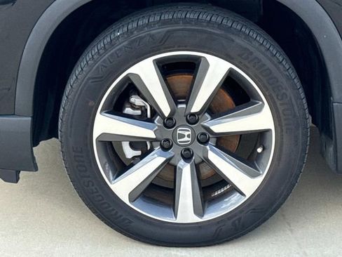 Used 2024 Honda Pilot Elite image 4