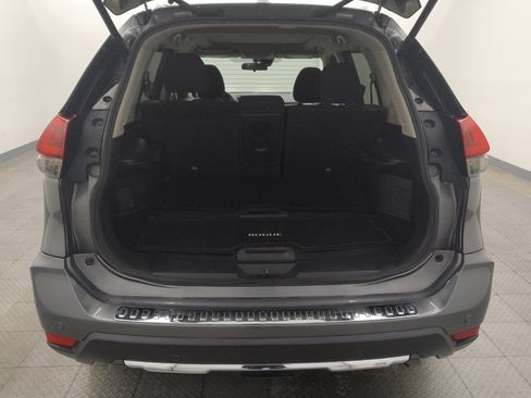 Used 2019 Nissan Rogue SV w/ Sun & Sound Touring Package FWD image 29