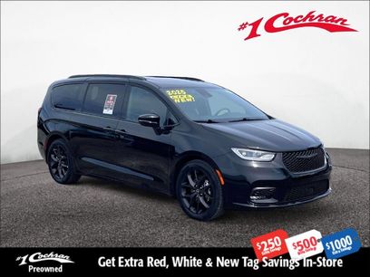 Used 2025 Chrysler Pacifica Limited
