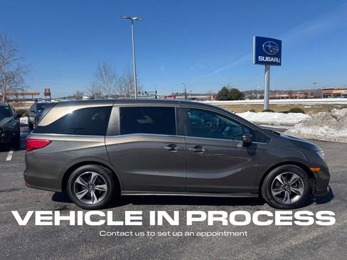Used 2020 Honda Odyssey Touring image 2