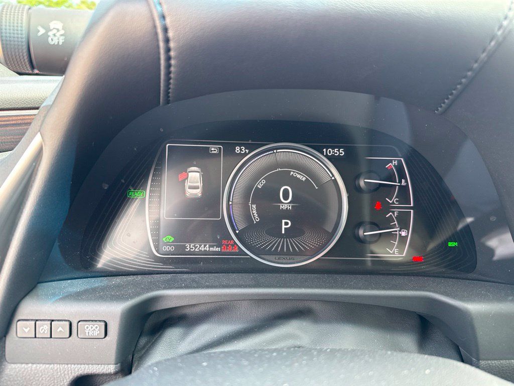 Used 2020 Lexus ES 300h w/ Premium Package FWD image 2