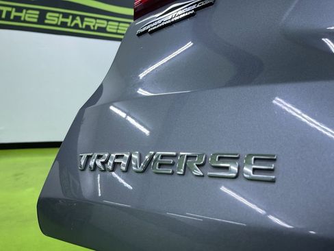 Used 2020 Chevrolet Traverse LS image 12