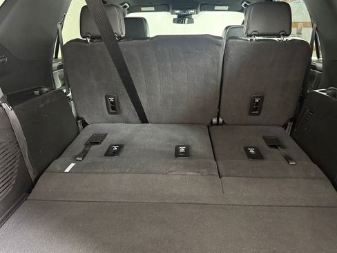 Used 2024 GMC Yukon SLT image 14