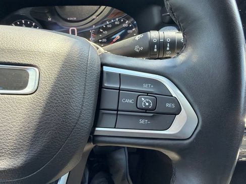 Used 2022 Jeep Compass Latitude AWD/4WD image 19