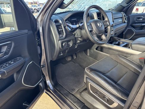 Used 2024 RAM 1500 Laramie image 15