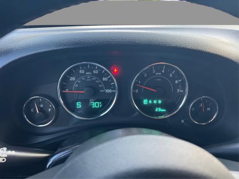 Used 2012 Jeep Wrangler Unlimited Sahara w/ Connectivity Group AWD/4WD image 19