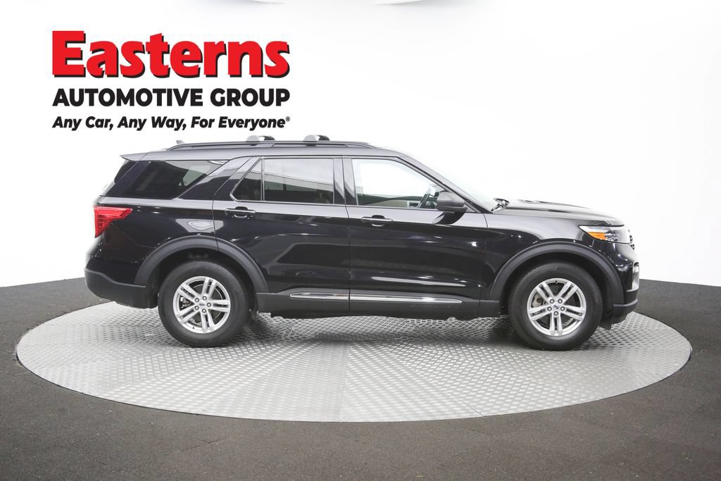 Used 2022 Ford Explorer XLT w/ Equipment Group 202A AWD/4WD image 46