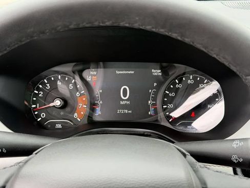 Used 2023 Jeep Compass Limited AWD/4WD image 15