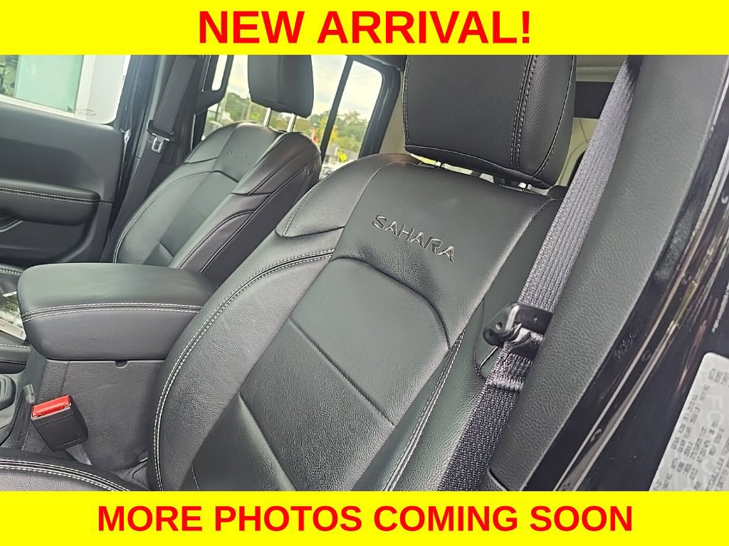 Used 2022 Jeep Wrangler Unlimited Sahara w/ Cold Weather Group AWD/4WD image 5