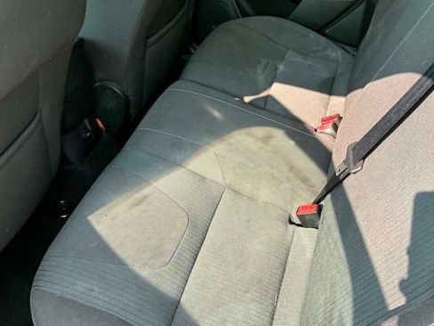Used 2012 Ford Focus Titanium FWD image 12