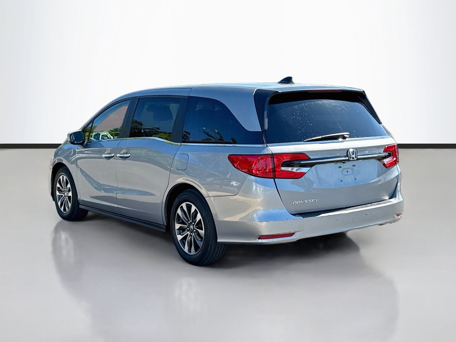 Used 2023 Honda Odyssey EX-L image 5