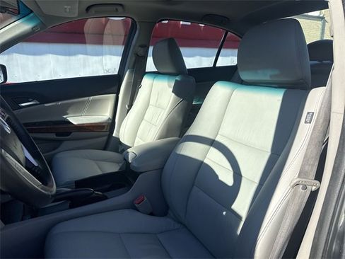 Used 2011 Honda Accord EX-L image 11