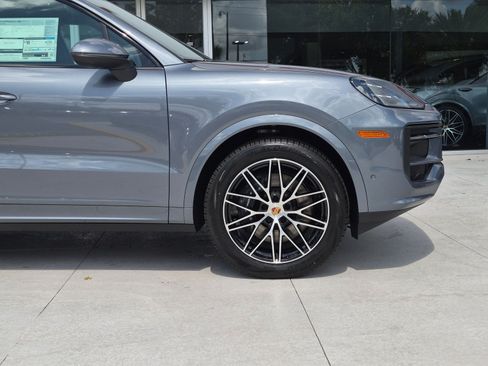 New 2026 Porsche Cayenne AWD/4WD image 10