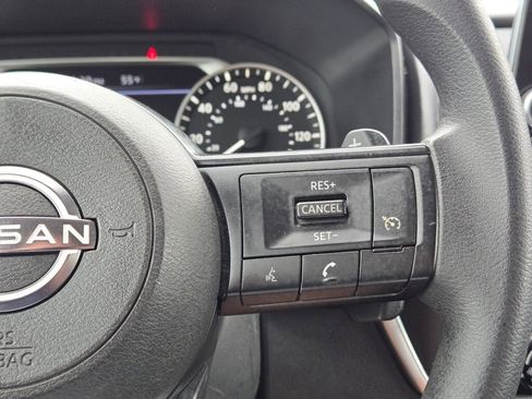 Used 2023 Nissan Rogue S AWD/4WD image 26