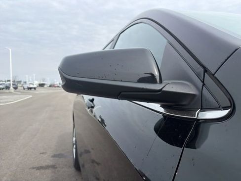 Used 2023 Chevrolet Equinox LT w/ LPO, Floor Liner Package FWD image 5