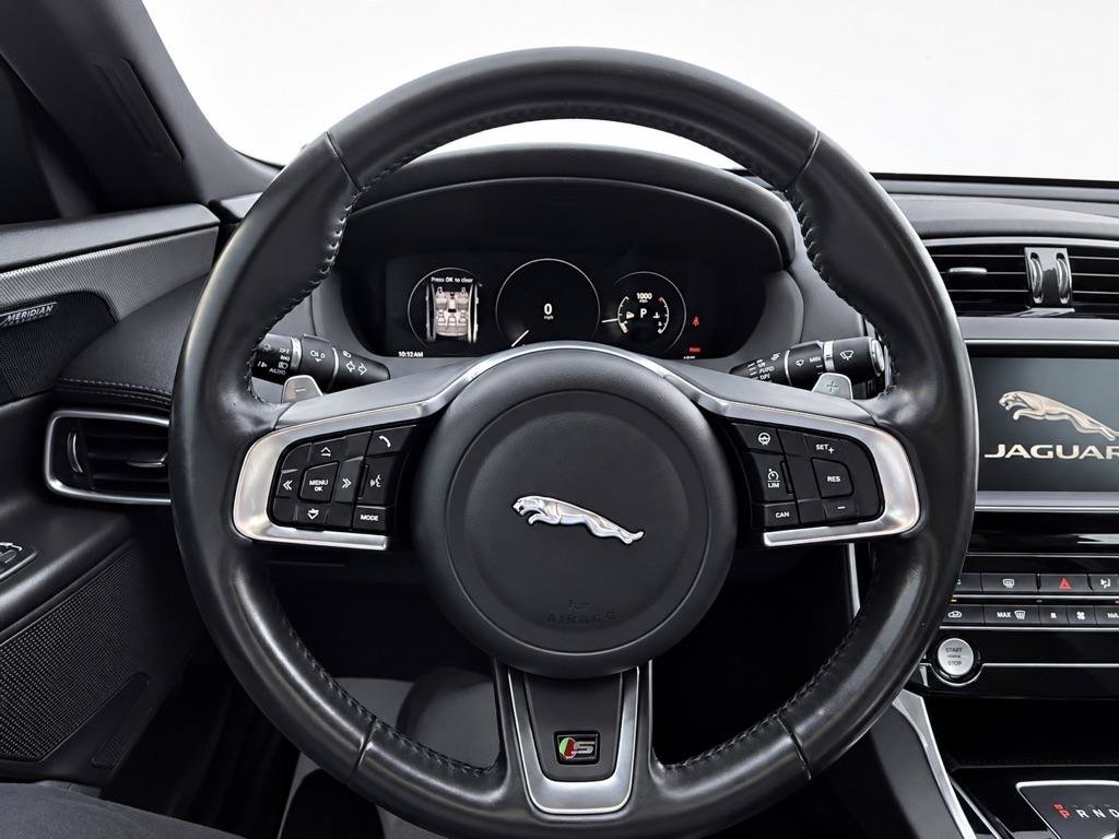 Used 2018 Jaguar XE S AWD/4WD image 17