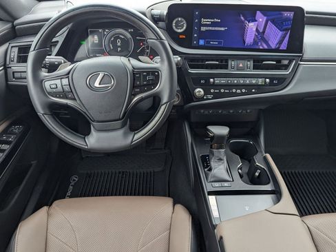 Certified 2025 Lexus ES 300h w/ Luxury Package image 26