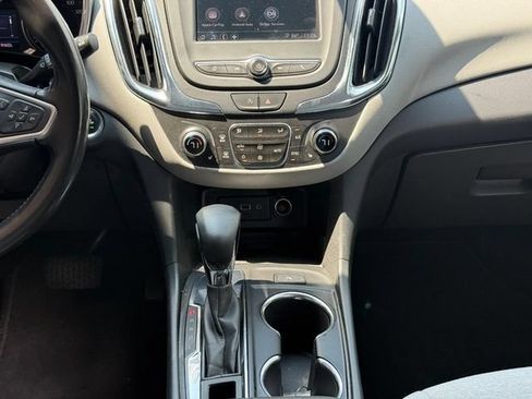 Used 2022 Chevrolet Equinox LT FWD image 14