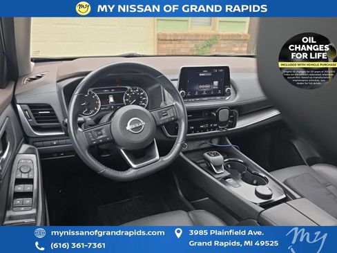 Used 2023 Nissan Rogue SV w/ SV Premium B Package AWD/4WD image 7
