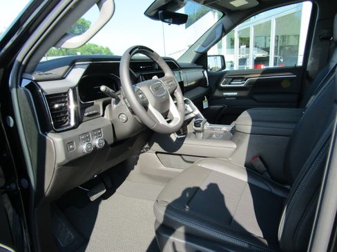 New 2026 GMC Sierra 1500 Denali image 4