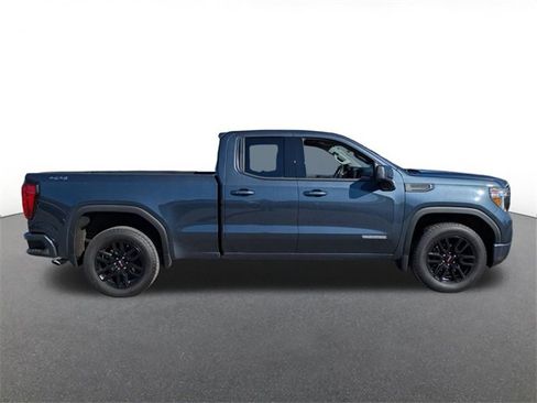 Used 2022 GMC Sierra 1500 Elevation image 2