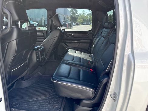 Used 2022 RAM 1500 Limited w/ Body-Colour Bumper Group AWD/4WD image 11