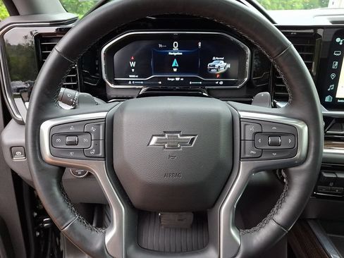 Used 2024 Chevrolet Silverado 1500 LT Trail Boss w/ Convenience Package II AWD/4WD image 26