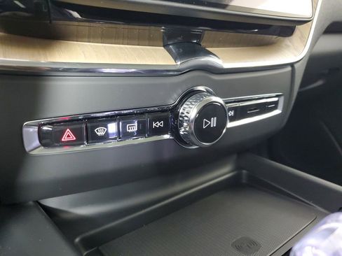 Used 2026 Volvo XC90 B5 Plus w/ Protection Package image 30