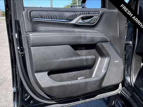 Used 2023 GMC Yukon XL Denali AWD/4WD image 21