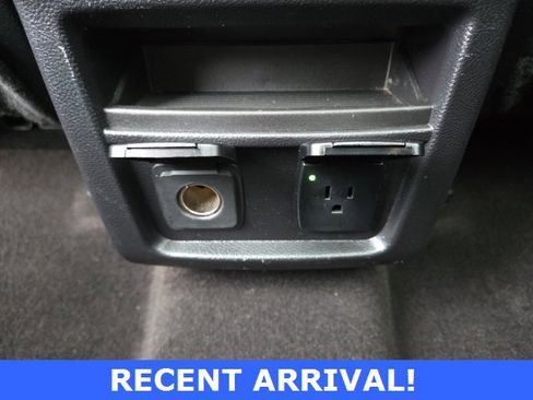 Used 2019 Ford Edge Titanium w/ Canadian Touring Package image 46