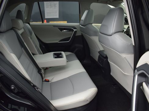 Used 2023 Toyota RAV4 Limited AWD/4WD image 11