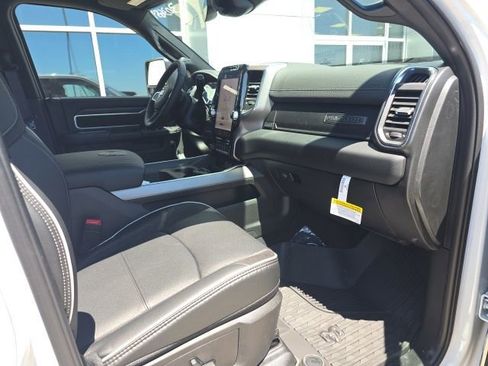 New 2026 RAM 3500 Laramie w/ Max Tow Package AWD/4WD image 4